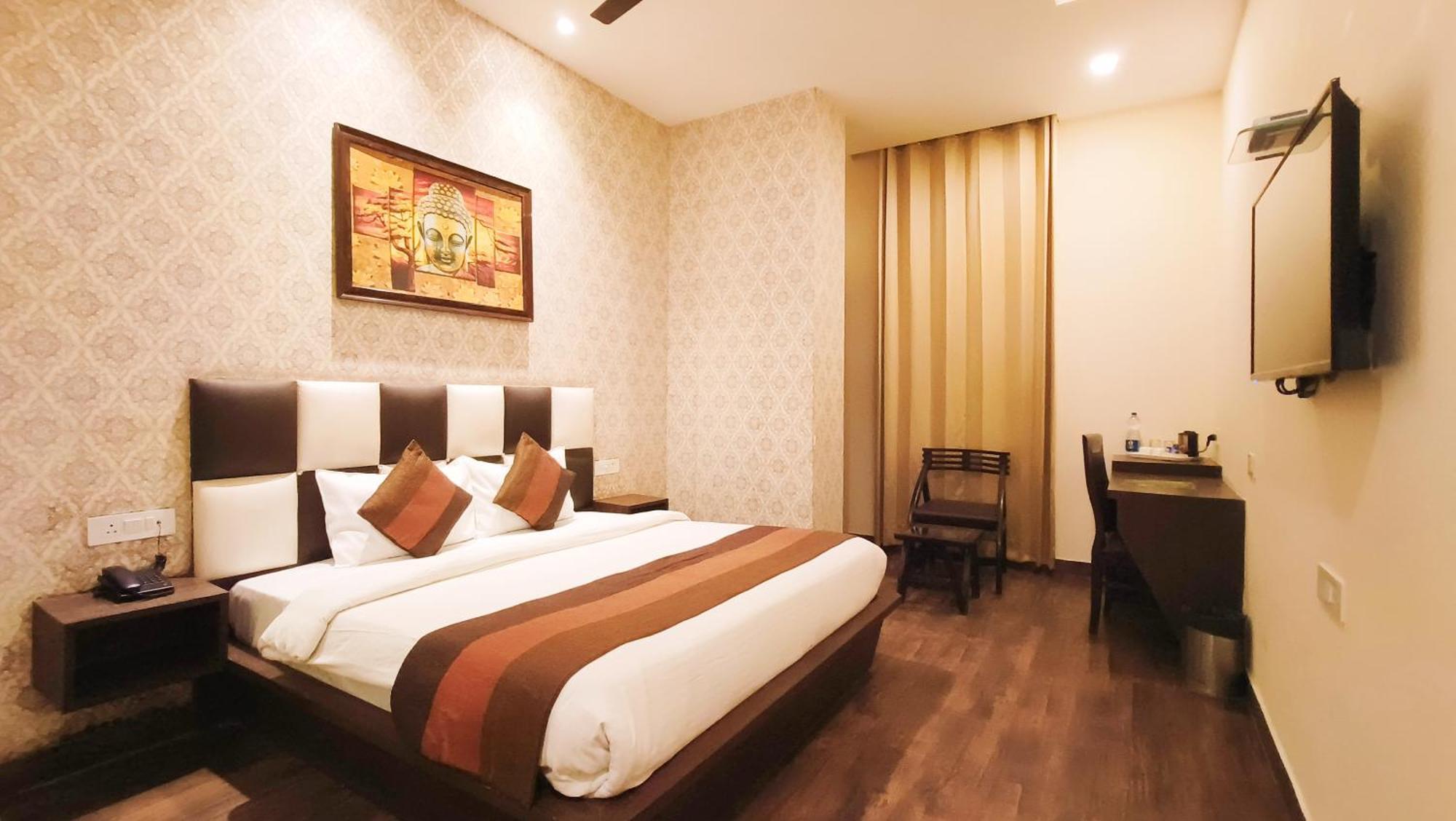 Hotel Sallow Royal Suites Amritsar Exterior photo